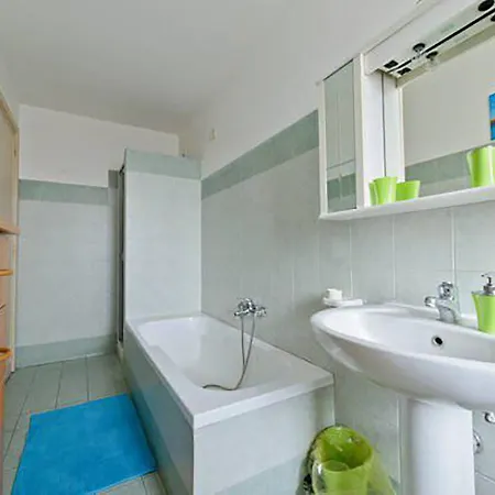 Privat bolig Shared In Center. *